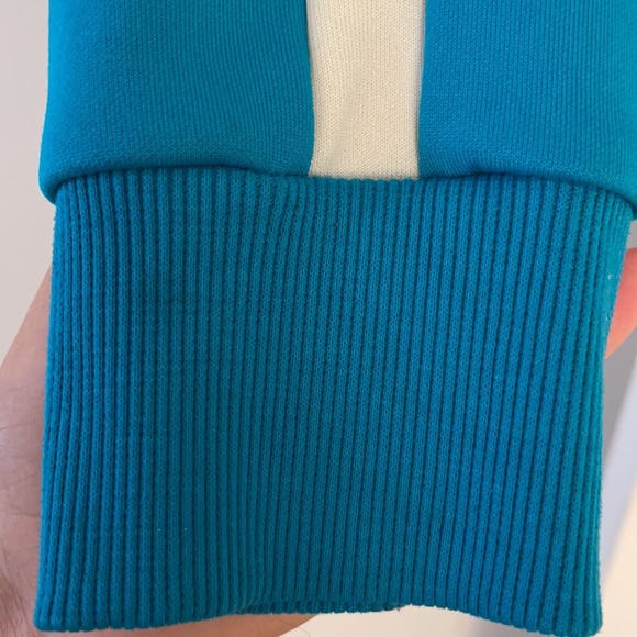 Puma Sweater - Picture 6 of 9